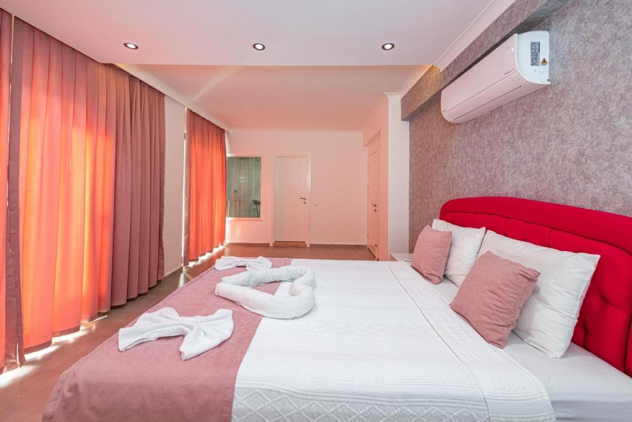 4 Bedroom Holiday Villa In Hisaroenue Oeluedeniz- Gold Rose Фетие Екстериор снимка