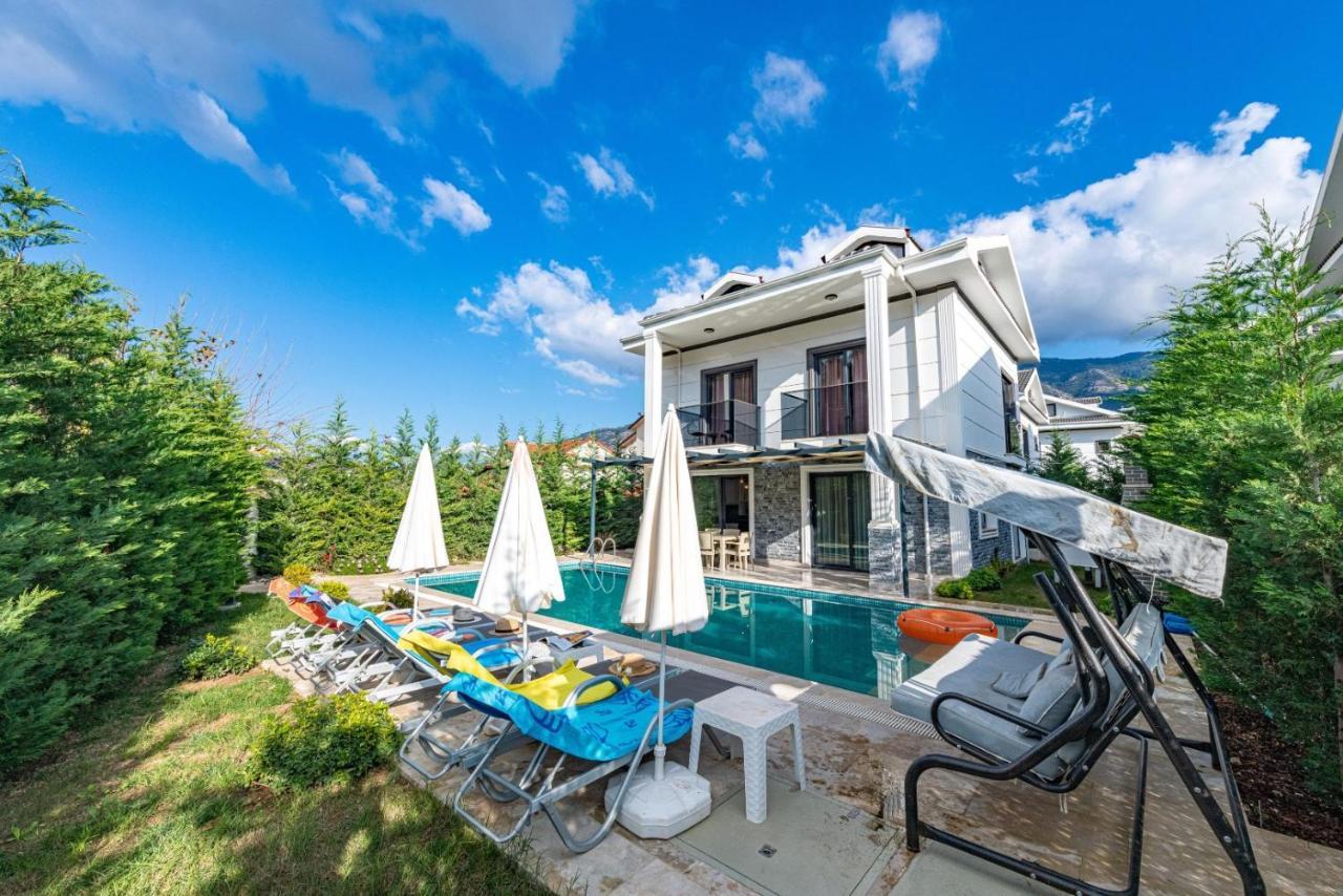 4 Bedroom Holiday Villa In Hisaroenue Oeluedeniz- Gold Rose Фетие Екстериор снимка