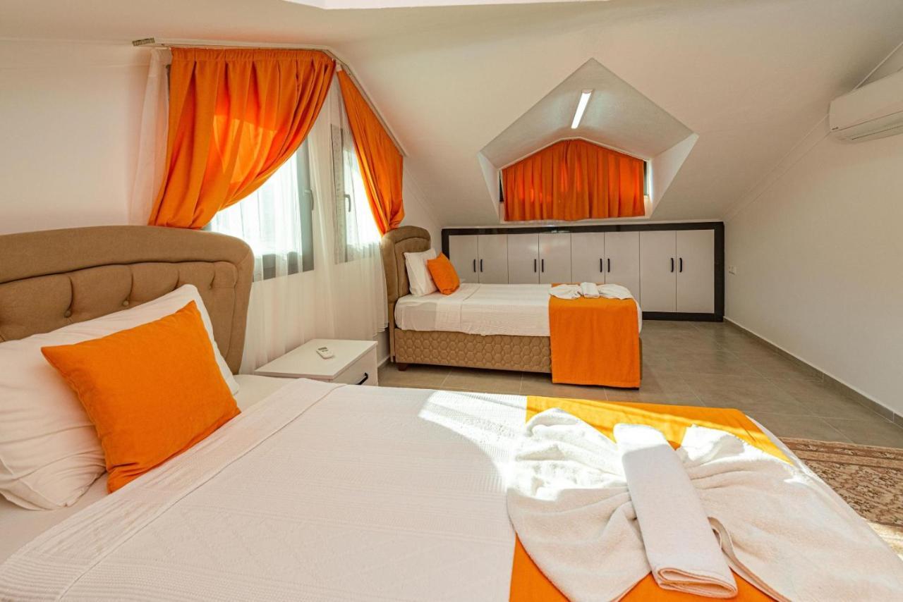 4 Bedroom Holiday Villa In Hisaroenue Oeluedeniz- Gold Rose Фетие Екстериор снимка