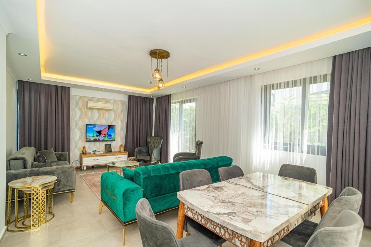 4 Bedroom Holiday Villa In Hisaroenue Oeluedeniz- Gold Rose Фетие Екстериор снимка